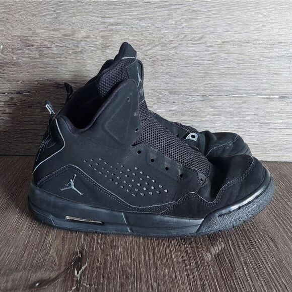 Jordan SC-3 BG Black/Anthracite 629942-021 Youth Size 7 Air Jordan - Picture 1 of 9